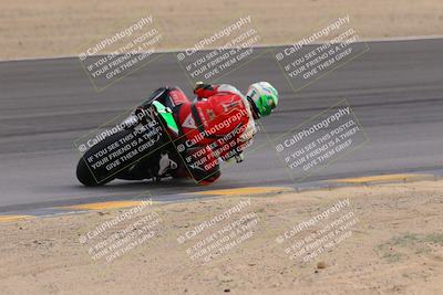 media/Dec-17-2022-SoCal Trackdays (Sat) [[224abd9271]]/Turn 10 Backside (120pm)/